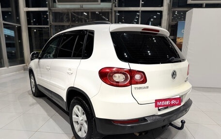 Volkswagen Tiguan I, 2010 год, 890 000 рублей, 3 фотография