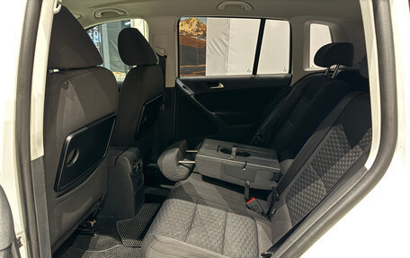 Volkswagen Tiguan I, 2010 год, 890 000 рублей, 26 фотография