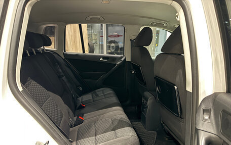 Volkswagen Tiguan I, 2010 год, 890 000 рублей, 28 фотография