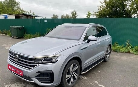 Volkswagen Touareg III, 2018 год, 4 330 000 рублей, 5 фотография