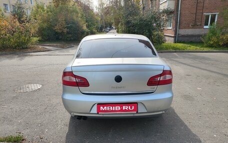 Skoda Superb III рестайлинг, 2012 год, 820 000 рублей, 1 фотография