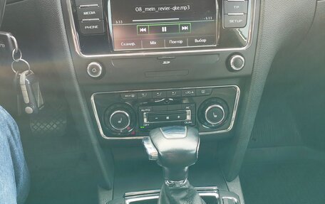 Skoda Superb III рестайлинг, 2012 год, 820 000 рублей, 21 фотография