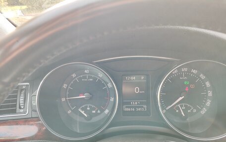 Skoda Superb III рестайлинг, 2012 год, 820 000 рублей, 20 фотография