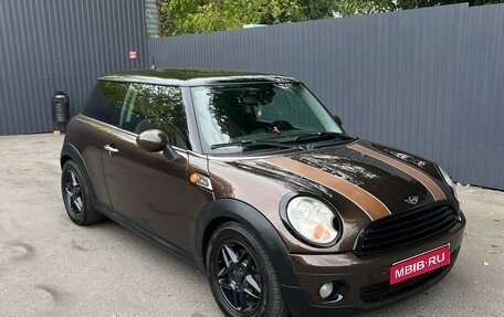 MINI Hatch, 2009 год, 900 000 рублей, 1 фотография