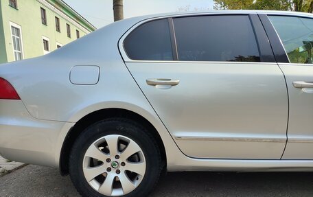 Skoda Superb III рестайлинг, 2012 год, 820 000 рублей, 28 фотография
