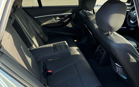 BMW 3 серия, 2018 год, 2 700 000 рублей, 16 фотография