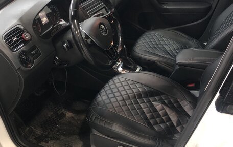 Volkswagen Polo VI (EU Market), 2015 год, 1 150 000 рублей, 5 фотография