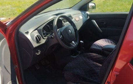 Renault Sandero II рестайлинг, 2015 год, 680 000 рублей, 8 фотография