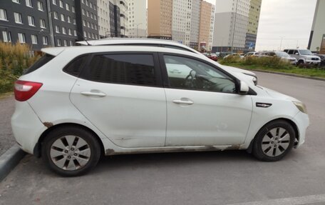 KIA Rio III рестайлинг, 2013 год, 400 000 рублей, 2 фотография