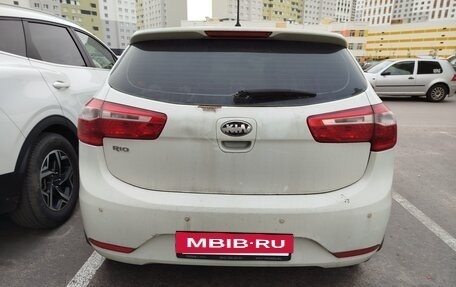 KIA Rio III рестайлинг, 2013 год, 400 000 рублей, 4 фотография