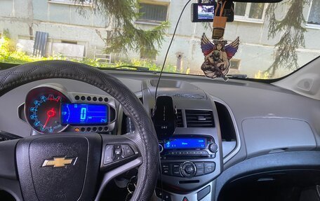 Chevrolet Aveo III, 2014 год, 565 000 рублей, 4 фотография