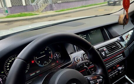 BMW 5 серия, 2015 год, 1 690 000 рублей, 7 фотография