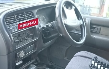 Isuzu Bighorn II, 1996 год, 900 000 рублей, 3 фотография