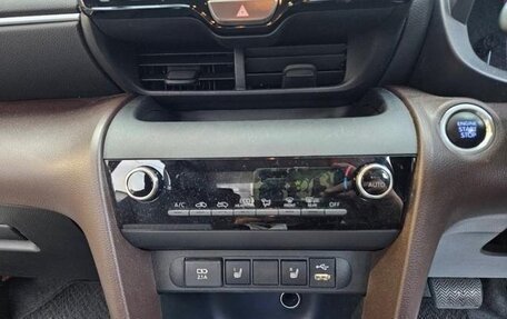 Toyota Yaris Cross, 2022 год, 1 404 555 рублей, 17 фотография