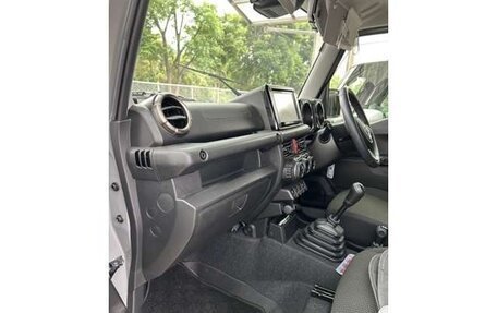 Suzuki Jimny, 2023 год, 1 790 000 рублей, 17 фотография