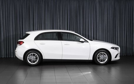 Mercedes-Benz A-Класс, 2018 год, 1 643 000 рублей, 5 фотография