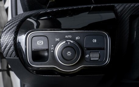 Mercedes-Benz A-Класс, 2018 год, 1 643 000 рублей, 16 фотография