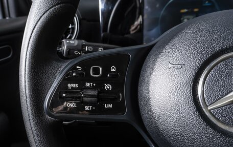 Mercedes-Benz A-Класс, 2018 год, 1 643 000 рублей, 18 фотография