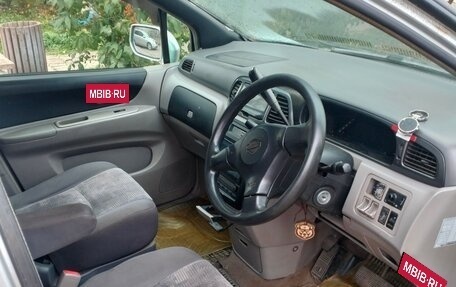 Nissan Liberty, 2000 год, 250 000 рублей, 6 фотография