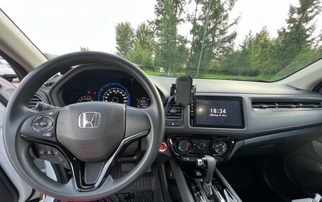 Honda Vezel, 2020 год, 2 100 000 рублей, 5 фотография