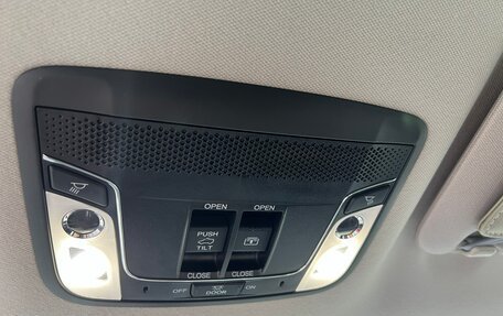 Honda Vezel, 2020 год, 2 100 000 рублей, 14 фотография