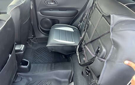 Honda Vezel, 2020 год, 2 100 000 рублей, 19 фотография