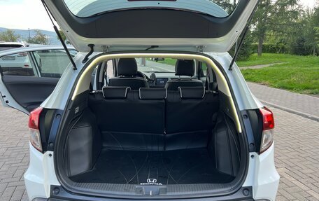 Honda Vezel, 2020 год, 2 100 000 рублей, 20 фотография