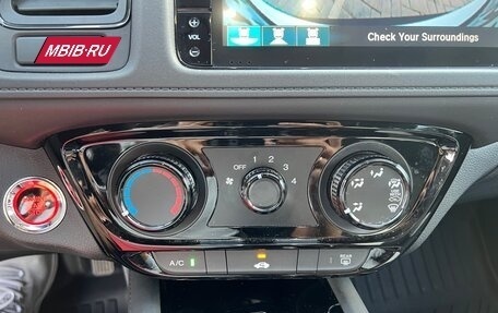 Honda Vezel, 2020 год, 2 100 000 рублей, 8 фотография