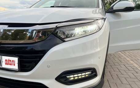 Honda Vezel, 2020 год, 2 100 000 рублей, 29 фотография