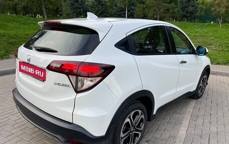 Honda Vezel, 2020 год, 2 100 000 рублей, 32 фотография