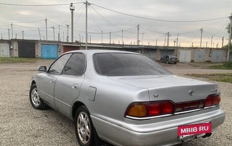 Toyota Camry V30, 1992 год, 250 000 рублей, 2 фотография