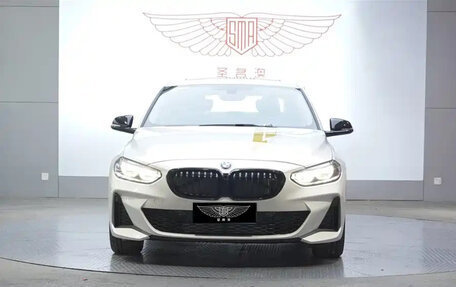 BMW 1 серия, 2024 год, 2 600 000 рублей, 2 фотография