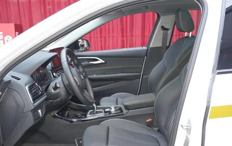 BMW 1 серия, 2024 год, 2 600 000 рублей, 9 фотография