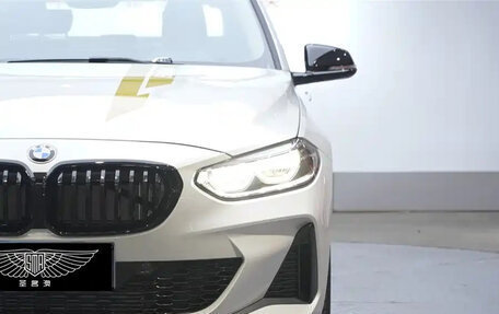 BMW 1 серия, 2024 год, 2 600 000 рублей, 6 фотография