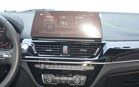 BMW 1 серия, 2024 год, 2 600 000 рублей, 17 фотография