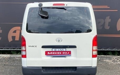 Toyota HiAce H200, 2007 год, 1 650 000 рублей, 3 фотография
