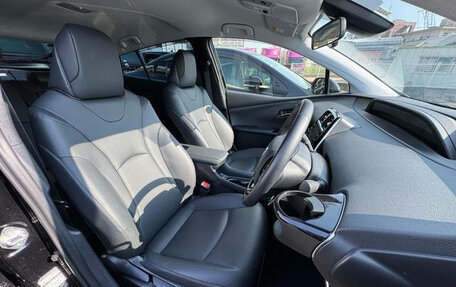 Toyota Prius IV XW50, 2022 год, 1 402 000 рублей, 9 фотография