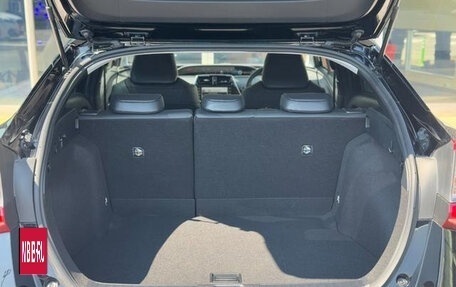 Toyota Prius IV XW50, 2022 год, 1 402 000 рублей, 17 фотография