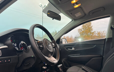 KIA Rio IV, 2018 год, 1 299 000 рублей, 16 фотография