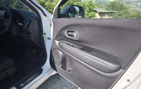 Honda Vezel, 2019 год, 2 170 000 рублей, 8 фотография