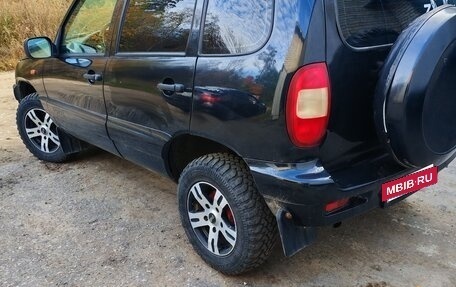 Chevrolet Niva I рестайлинг, 2005 год, 325 000 рублей, 3 фотография