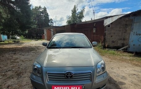 Toyota Avensis III рестайлинг, 2005 год, 750 000 рублей, 13 фотография