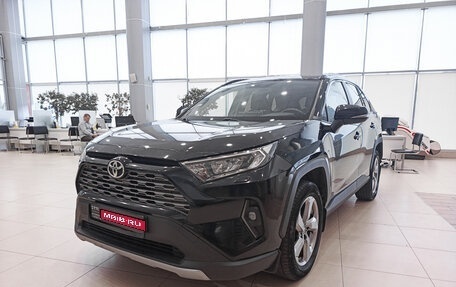 Toyota RAV4, 2020 год, 3 350 000 рублей, 1 фотография
