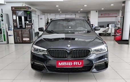 BMW 5 серия, 2019 год, 3 172 000 рублей, 2 фотография