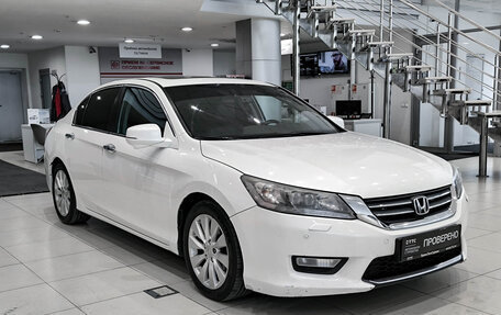 Honda Accord IX рестайлинг, 2013 год, 1 350 000 рублей, 3 фотография