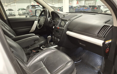 Land Rover Freelander II рестайлинг 2, 2010 год, 1 140 000 рублей, 11 фотография