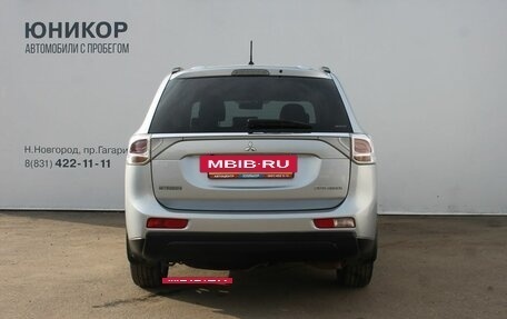 Mitsubishi Outlander III рестайлинг 3, 2012 год, 1 299 000 рублей, 6 фотография