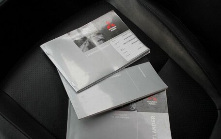 Mitsubishi Outlander III рестайлинг 3, 2012 год, 1 299 000 рублей, 20 фотография