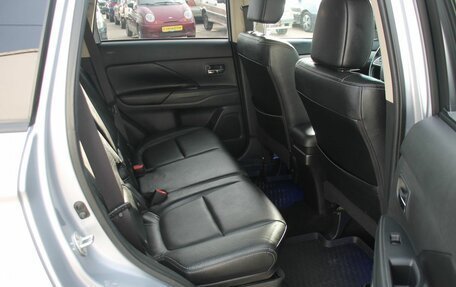 Mitsubishi Outlander III рестайлинг 3, 2012 год, 1 299 000 рублей, 21 фотография