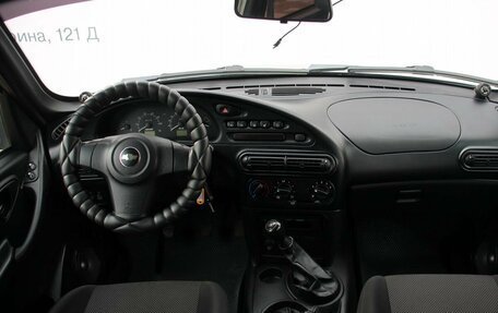 Chevrolet Niva I рестайлинг, 2017 год, 779 000 рублей, 7 фотография